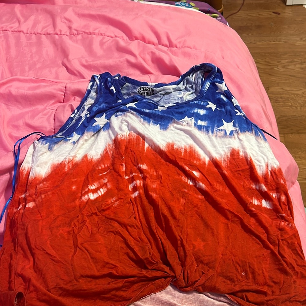 Kohl’s red white and blue large